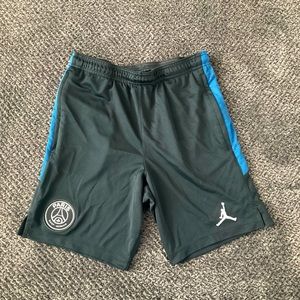 Jordan limited edition Paris